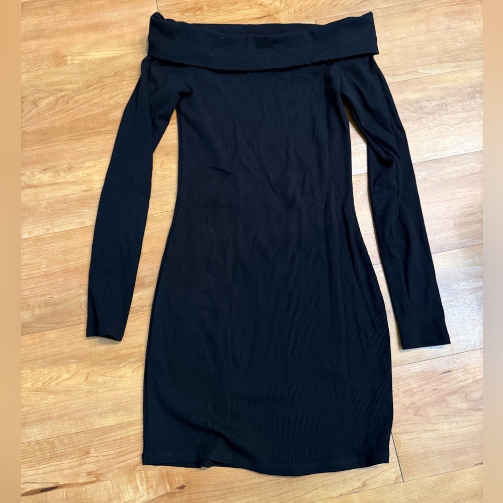 Victoria’s Secret PINK black bodycon dress